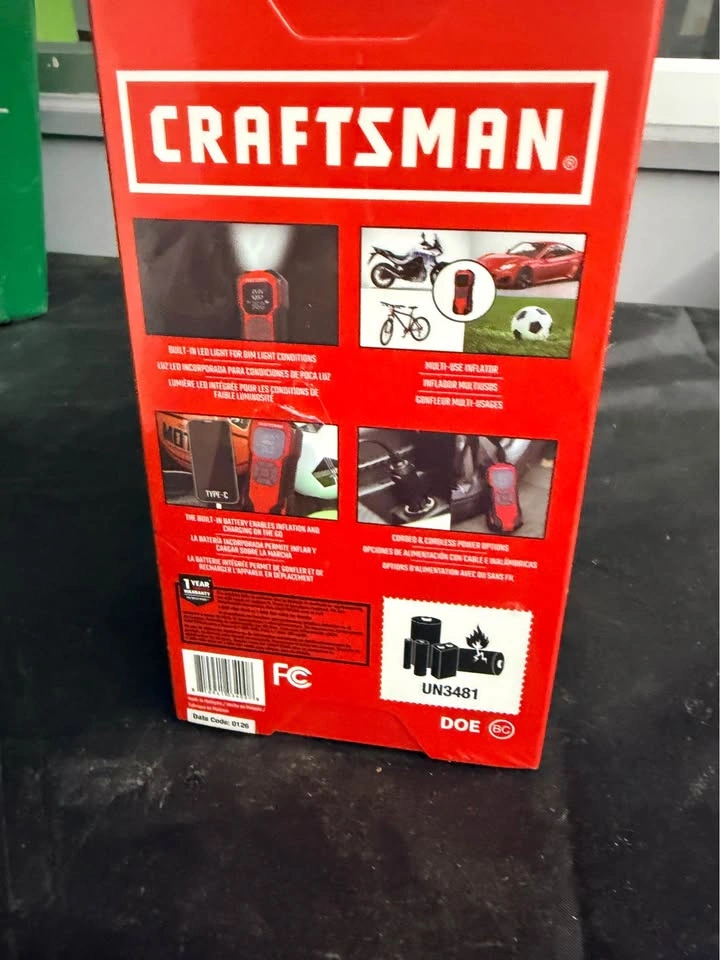 CRAFTSMAN Portable 12-Volt Air Inflator (Battery) - photo 4