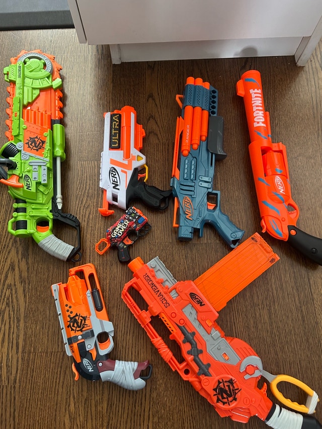 Nerf guns, Nerf bullets and goggles - photo 3