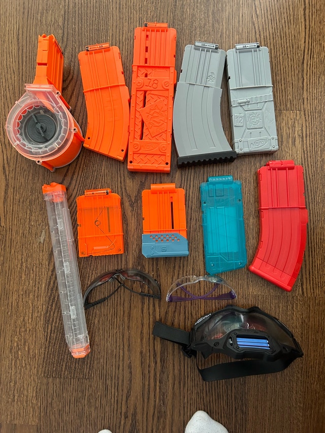 Nerf guns, Nerf bullets and goggles - photo 4
