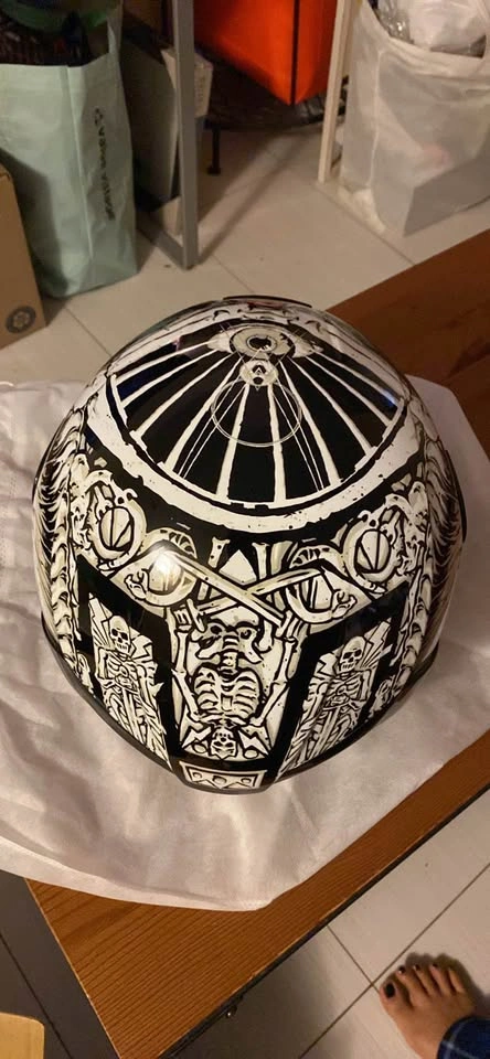 MOVING SALE!!! NEVER USED Icon Airform Sacrosanct Helmet - photo 4