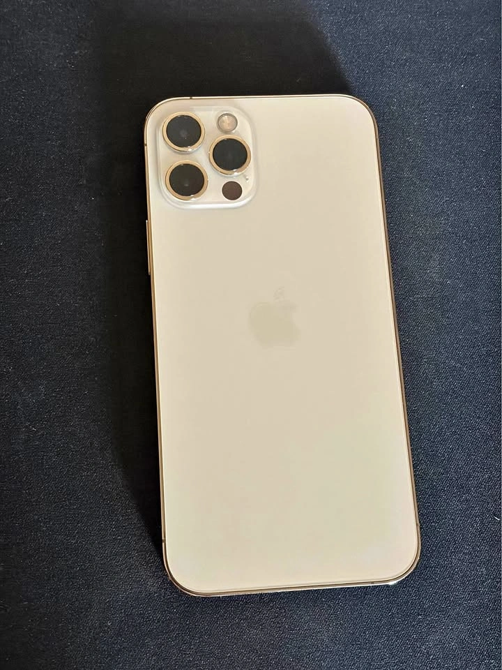 iPhone 12 Pro - Gold - 79% Battery Health