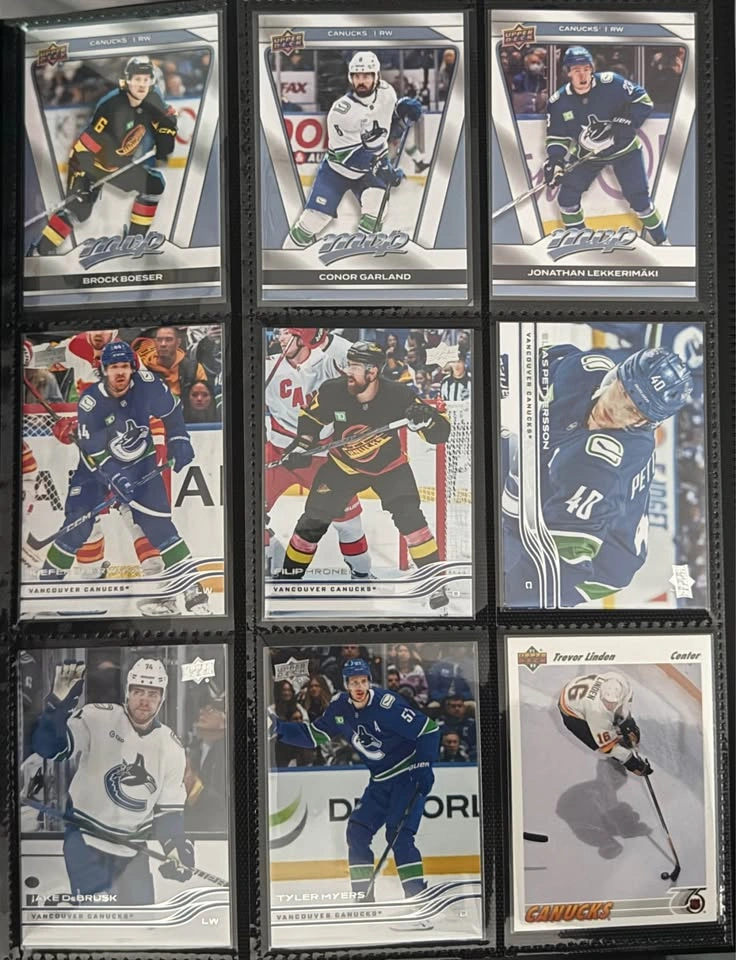 Vancouver Canucks Cards - photo 2
