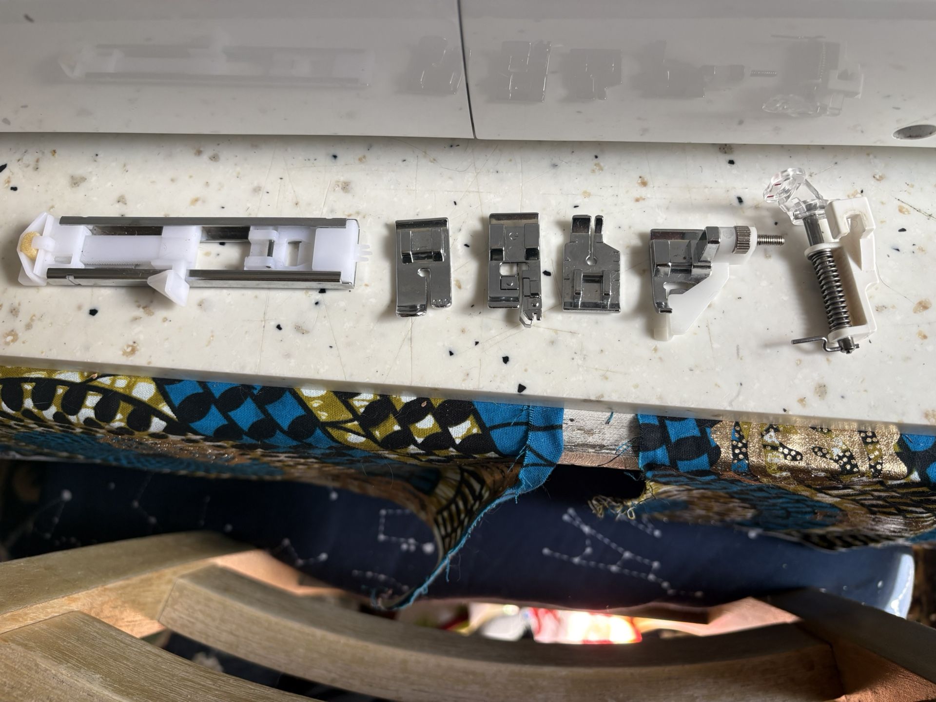 Baby Lock Jazz 2 Sewing Machine - photo 2