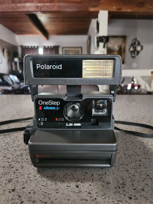Polaroid OneStep Close-up