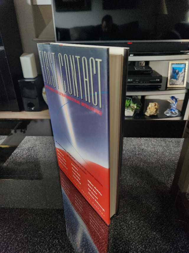 First Contact - photo 2