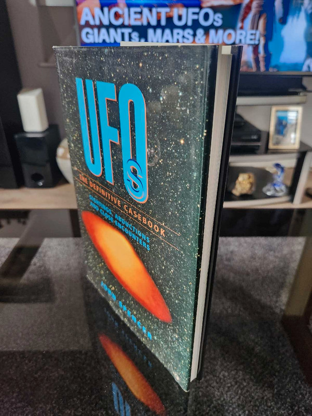 UFOs - The Definitive Casebook - photo 3