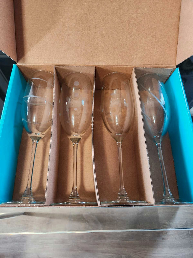 Wine Glasses (New) - photo 2