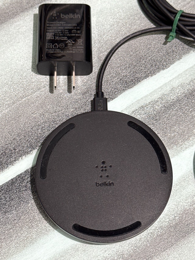 Belkin Wireless Charger x 2 - photo 3