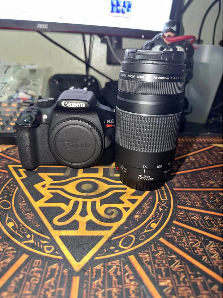 Canon T6 with Zoom Lens