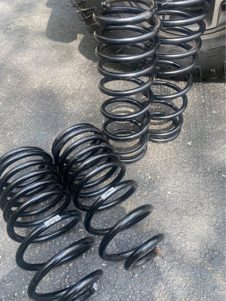 Jeep JKU Lowering Coil Springs