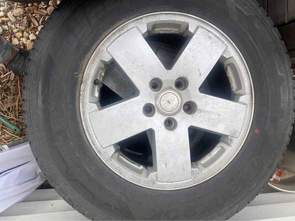 3 Jeep Wrangler Wheels 255/70R18