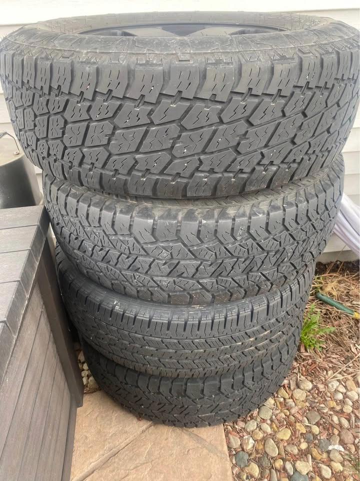 3 Jeep Wrangler Wheels 255/70R18 - photo 3