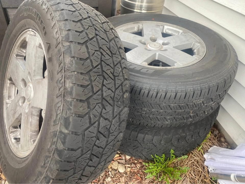 3 Jeep Wrangler Wheels 255/70R18 - photo 4