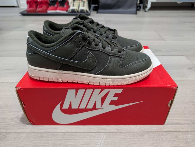 DS Nike "Sequoia" Dunk Low - Size 9.5