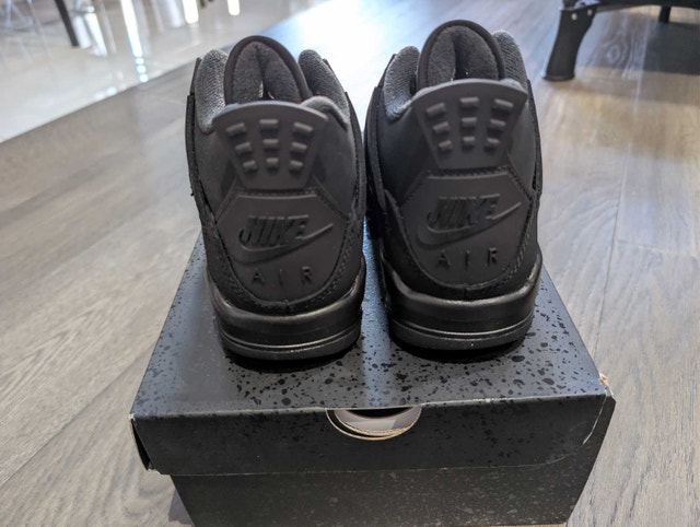DS Air Jordan "Black Cat" 4 - Size 4Y - photo 4