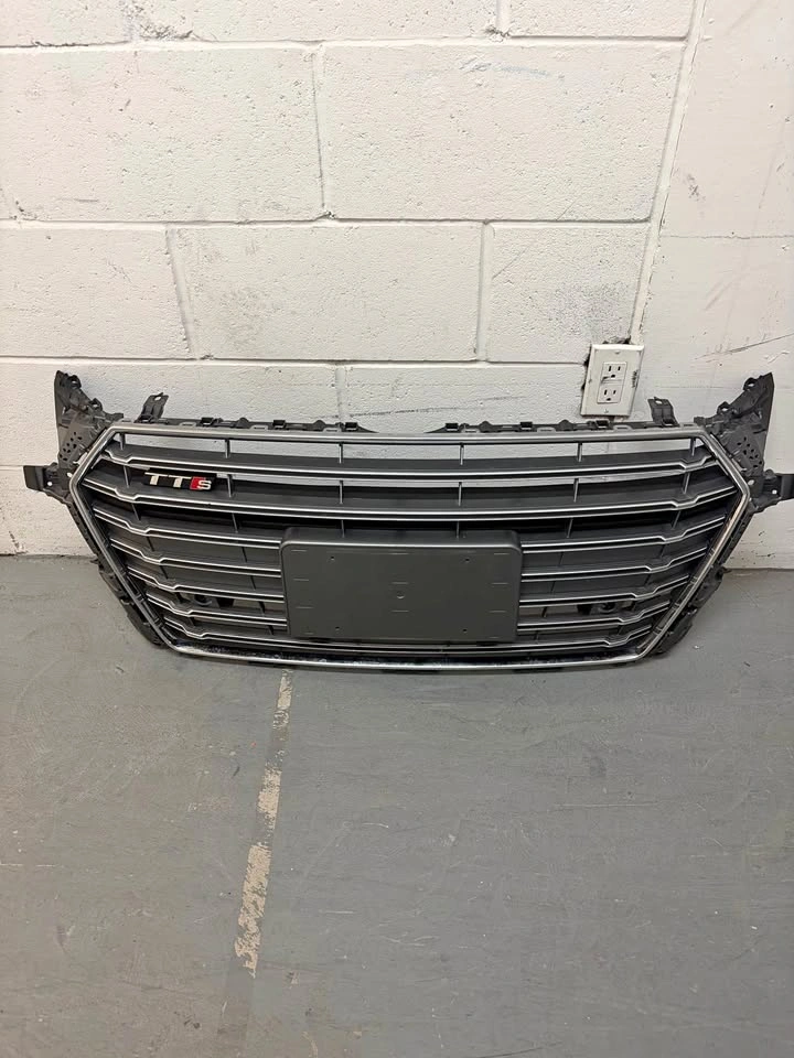 Audi TTS Front Grille OEM 8S0807550A - Grey/Chrome