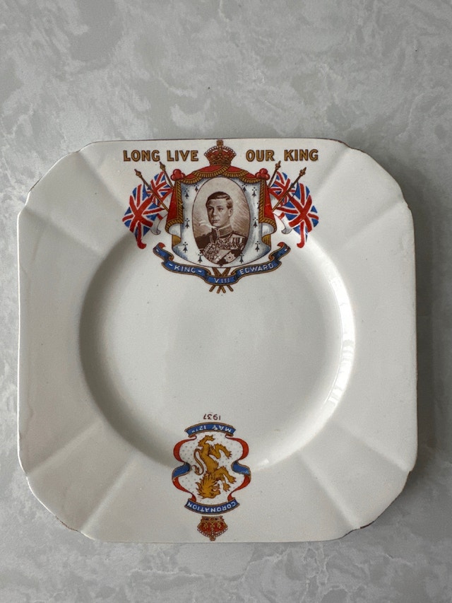 King Edward VIII British Royal Commemorative Plate - photo 2