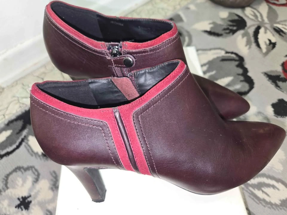 GEOX Respira Women's Italian Patent Leather Boots, Size 38/8 - photo 2