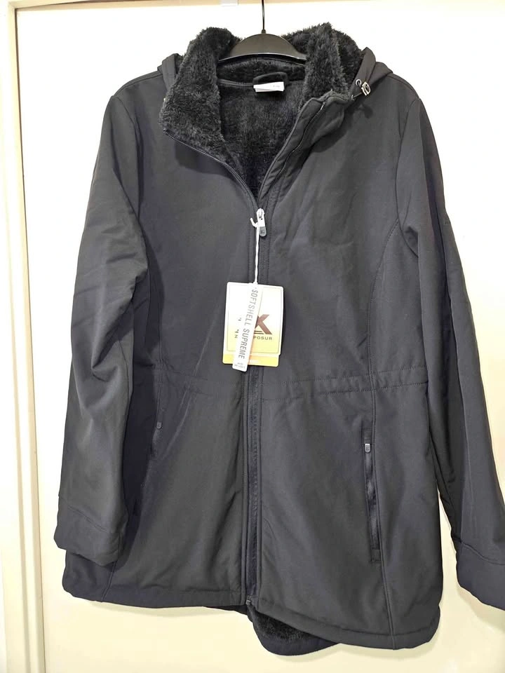 NEW with tags Women's Winter Jacket, Black, size Large