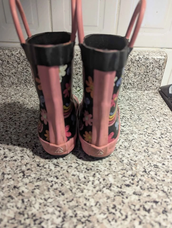 Toddler Rainboots (size 7) - photo 3