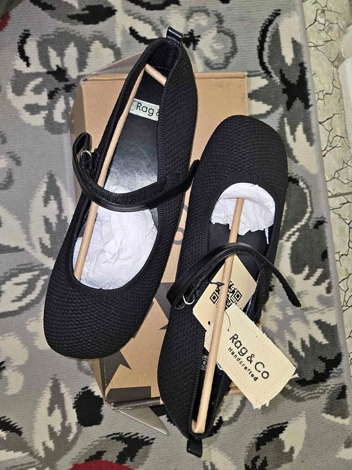 Rag & Co Women's Flats, Black, Size 10