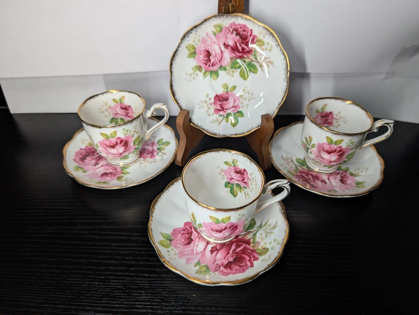 6 Pc Royal Albert American Beauty Mug & Saucer Set - 1920