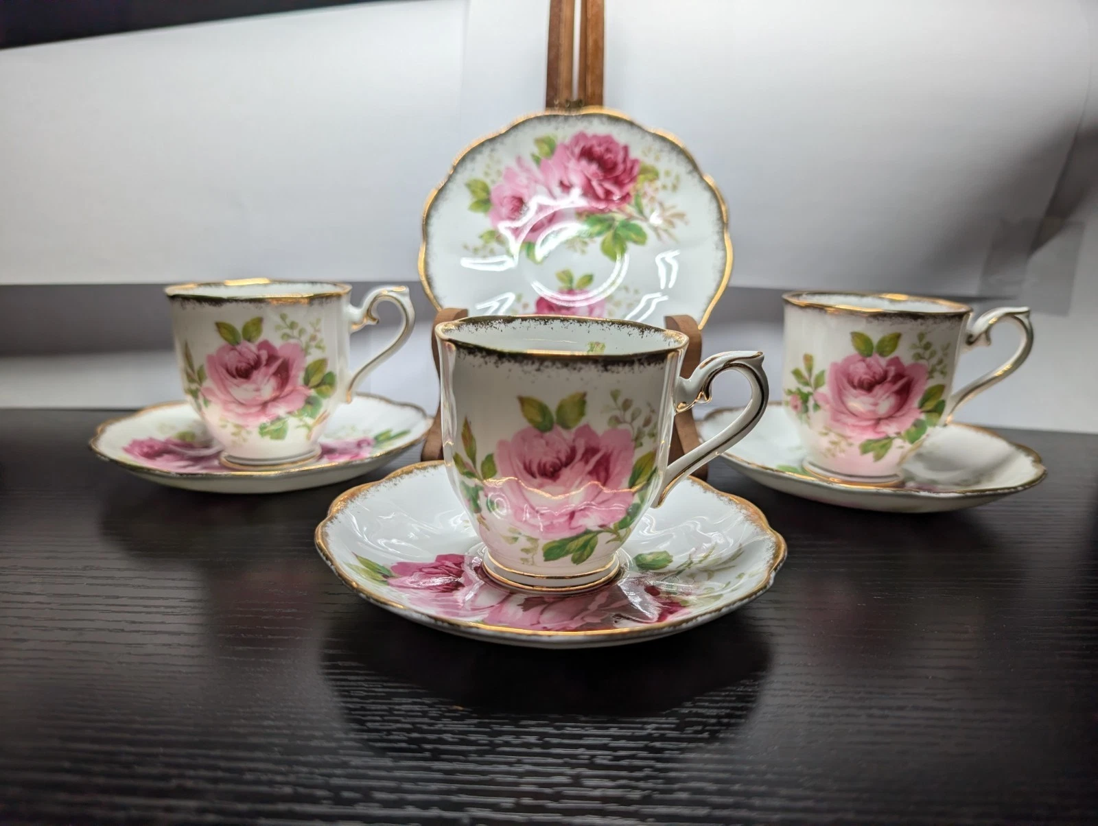6 Pc Royal Albert American Beauty Mug & Saucer Set - 1920 - photo 3