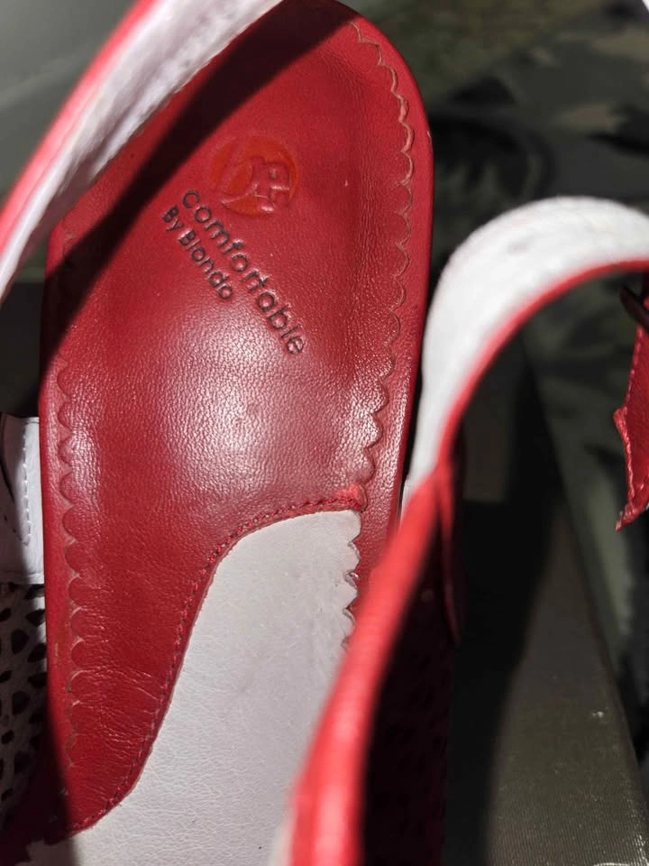 LIKE NEW Women's shoes, dark red, size 10 - photo 4