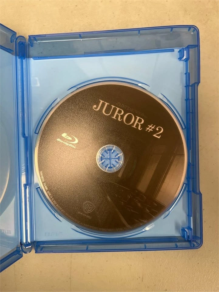 Juror #2 Blu-ray (Warner Bros) - photo 2