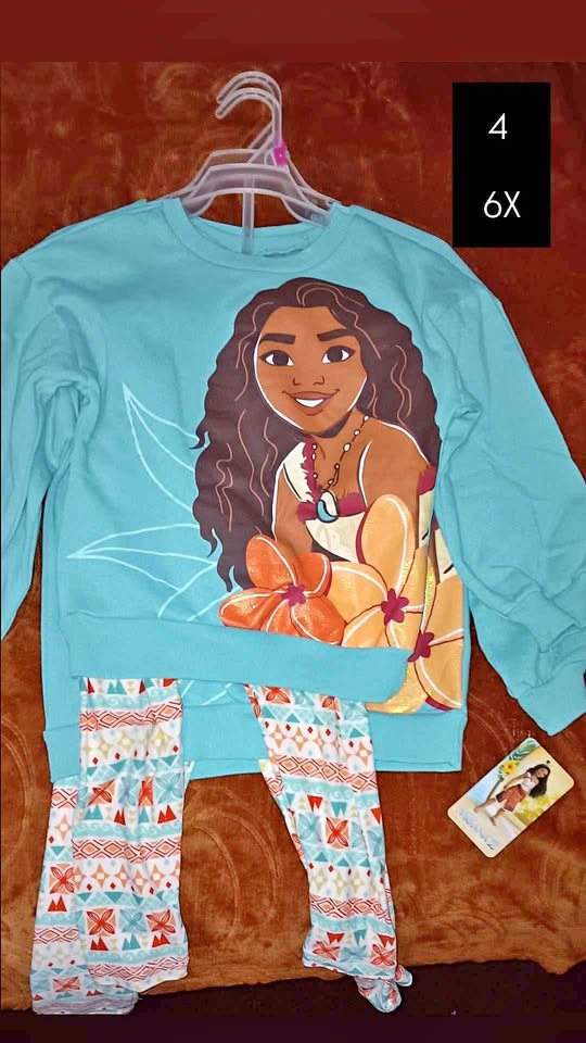 Girls Moana Sweatsuit $5