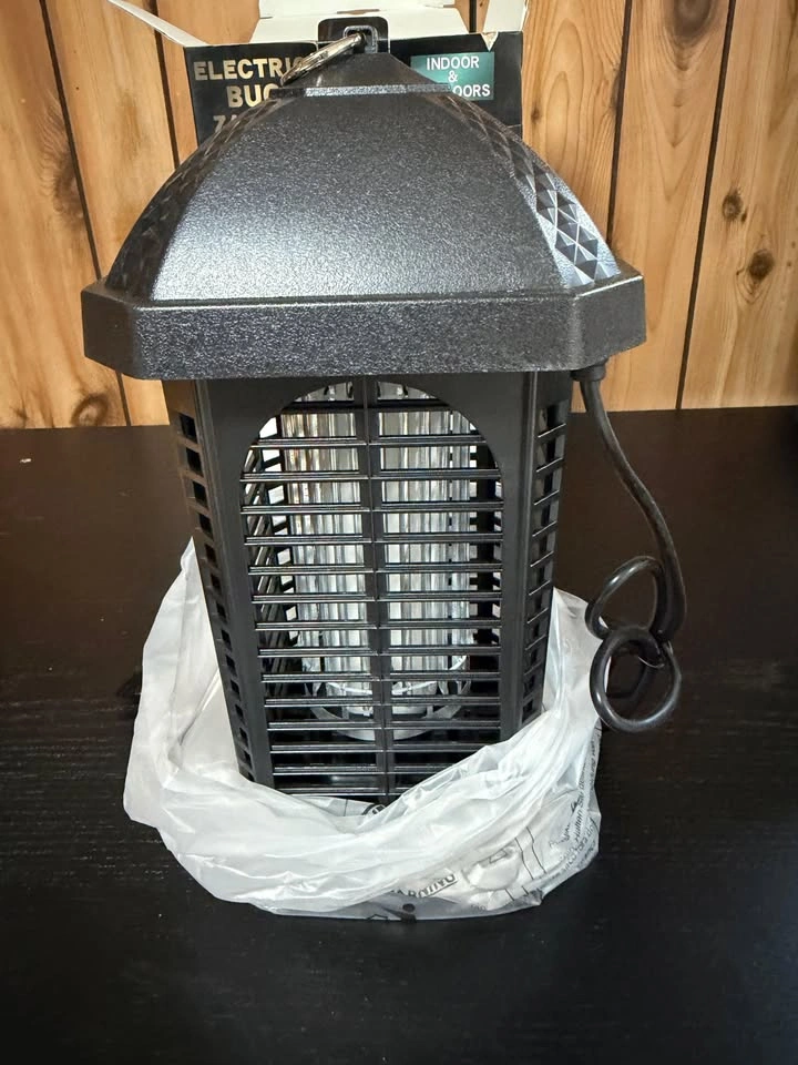 Electric Bug Zapper 360° – Indoor & Outdoor - photo 3