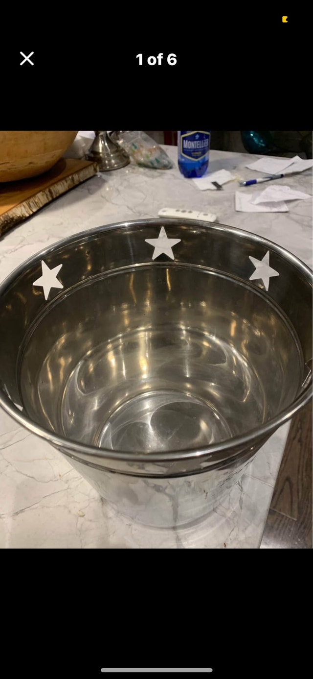 Ice bucket, chrome stars New Year’s Eve party champagne - photo 2