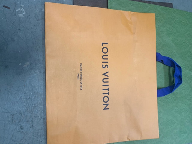 Designer Shopping Bags - Chanel, Gucci, Prada, Versace, LV - photo 2