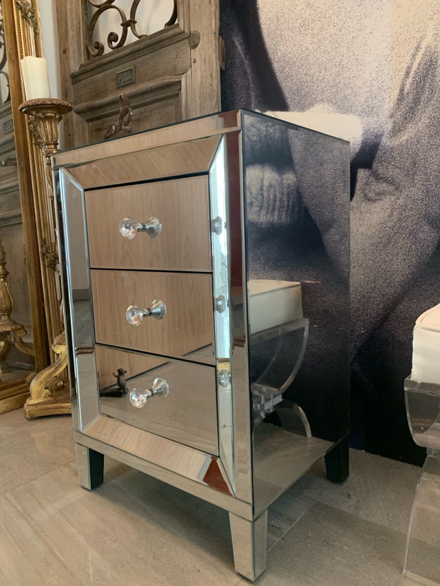 Mirrored Cabinet 3 Drawer Dresser Full Size