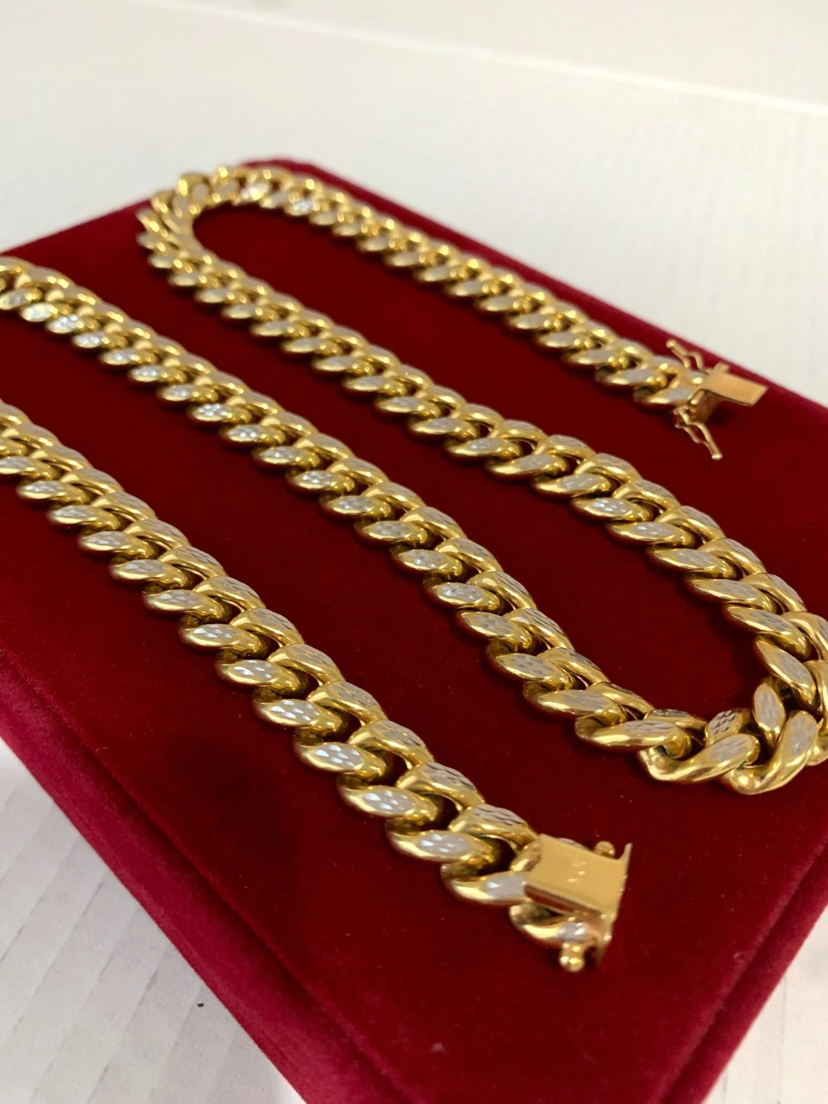 10K Cuban Link Chain - photo 3
