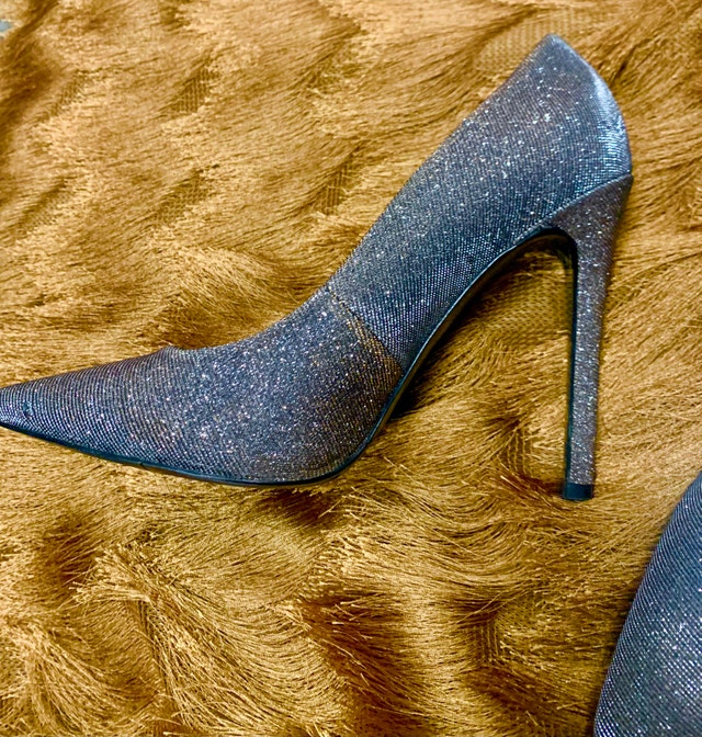 Nine West Stiletto Heels - Silver/Gold Sparkle - Size 8.5 - photo 2