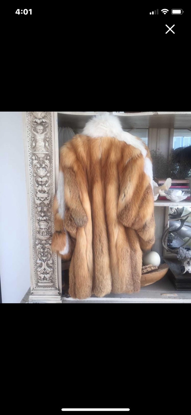 Real Red Fox Fur Designer Coat - photo 2