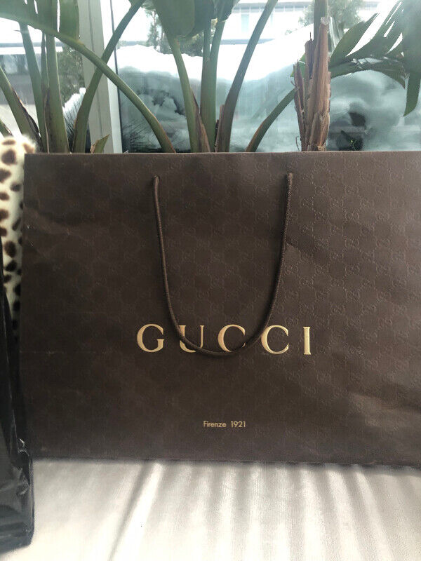 Designer Shopping Bags - Chanel, Gucci, Prada, Versace, Tiffany - photo 2