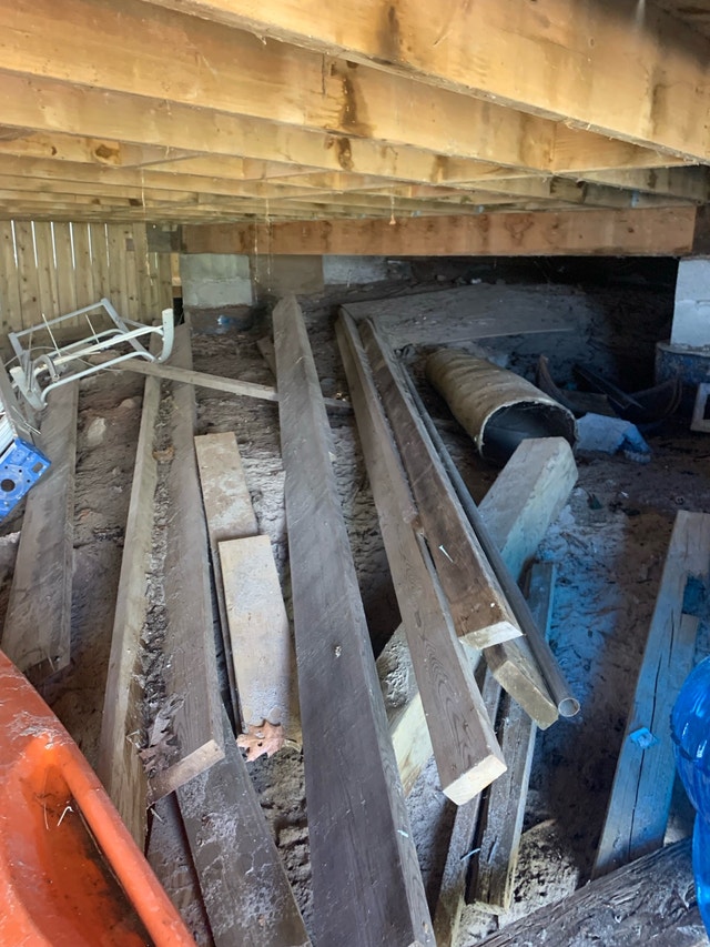 FREE WOOD - Decking, Boards, Fencing, Posts