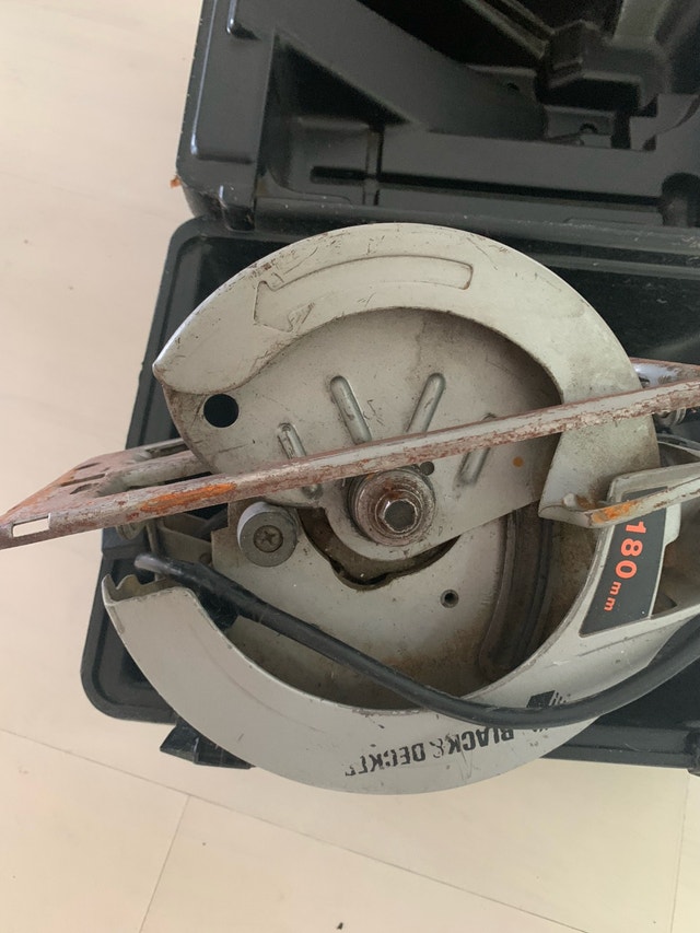 SKILL Saw w case