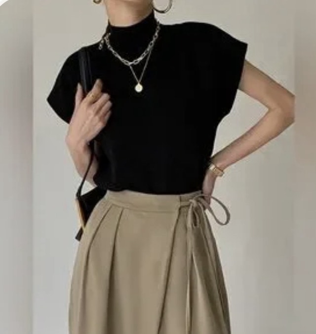 New Black Batwing Turtle Neck Top