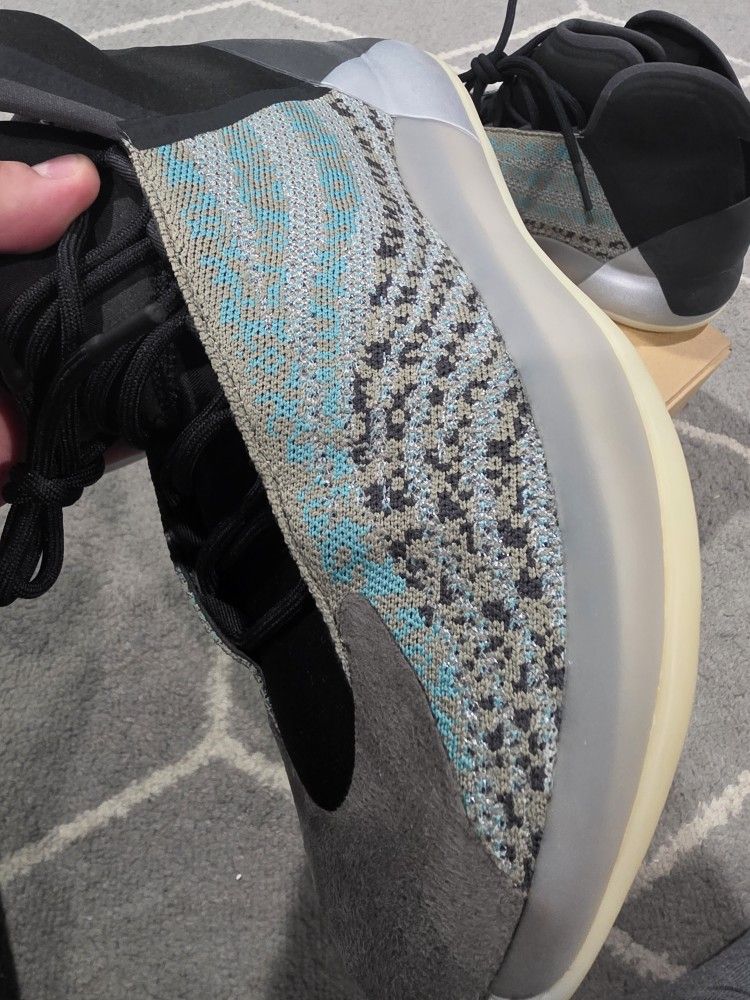 Yeezy QNTM Sz 12.5 - photo 2