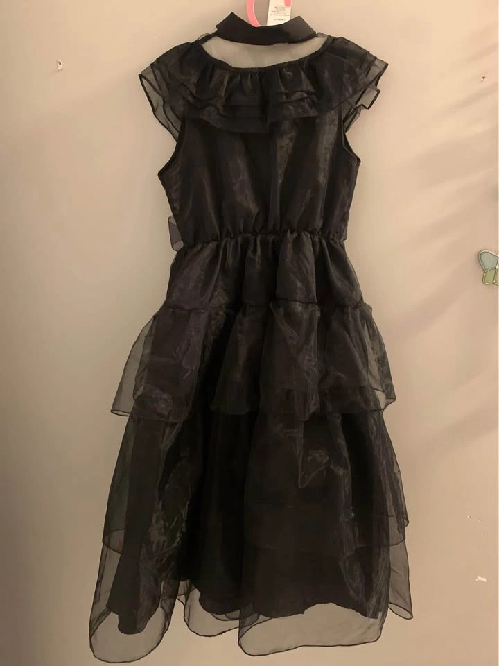 Wednesday Costume Size SM (4T) - photo 2