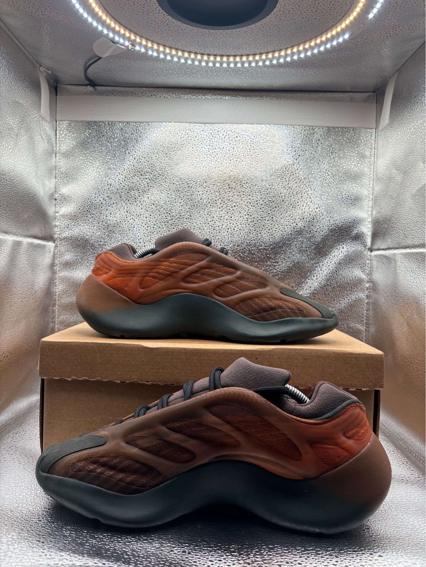 Adidas Yeezy 700 v3 Copper Fade - Size 10 Men's - photo 5