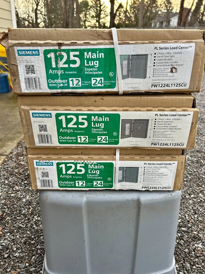 Siemens 125 Amp Outdoor Load Center (3 Avail)