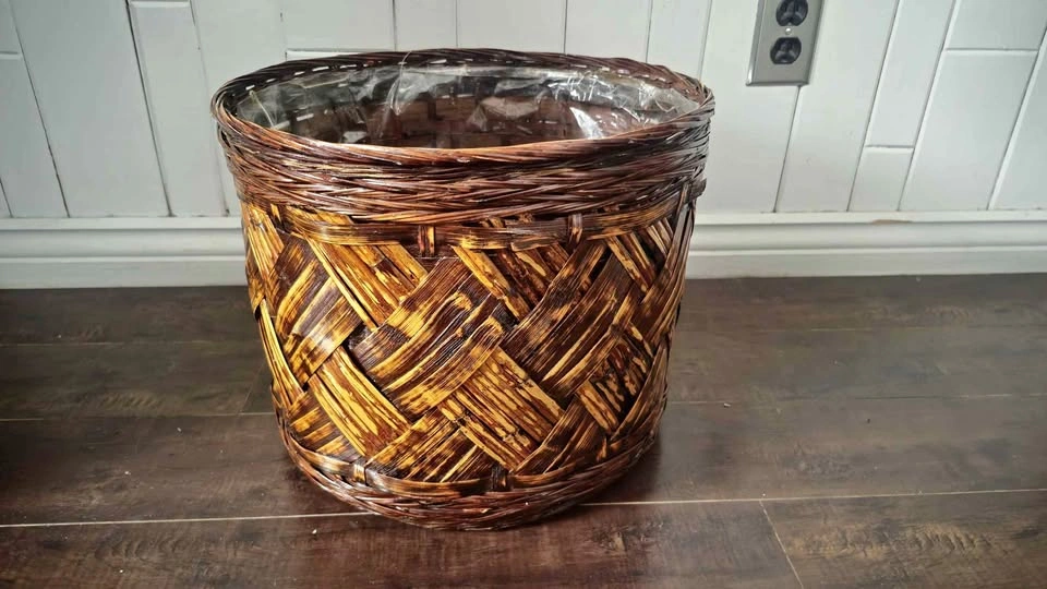Decorative Woven Basket / Planter Basket