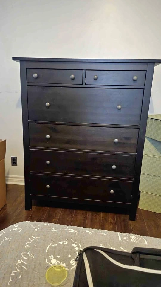 Solid Wood 6-Drawer Dresser