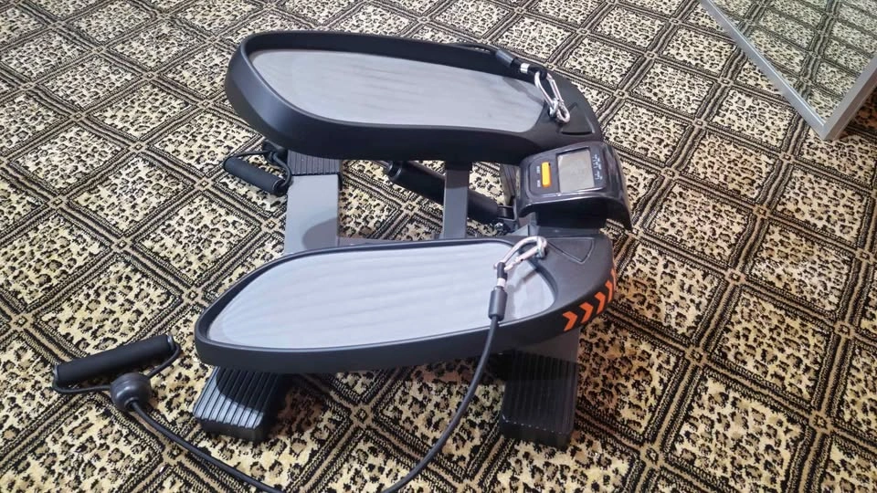 Mini Stepper + Resistance Bands + 3LB Weights - photo 2