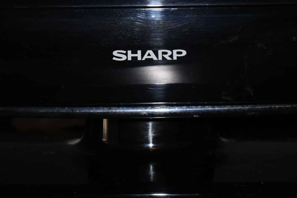 Sharp LCD TV w/ HDMI + Remote - photo 4