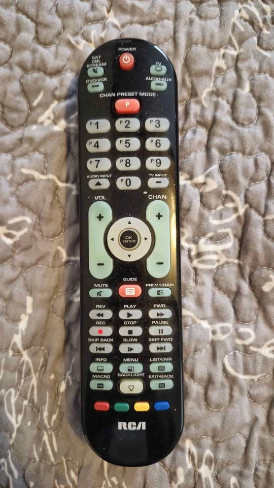 Sharp LCD TV w/ HDMI + Remote - photo 5